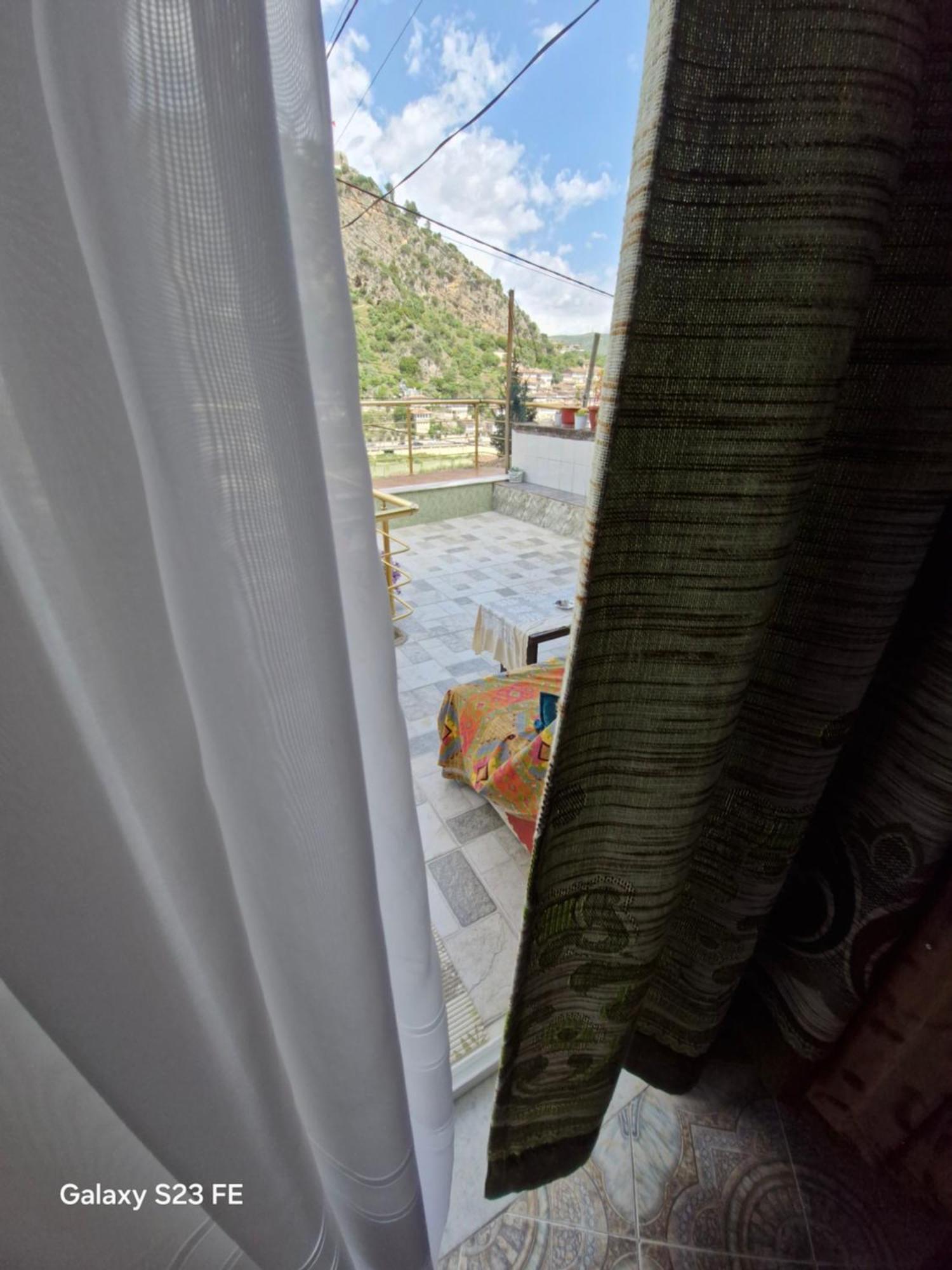 Guesthouse Belle View Berat Ngoại thất bức ảnh