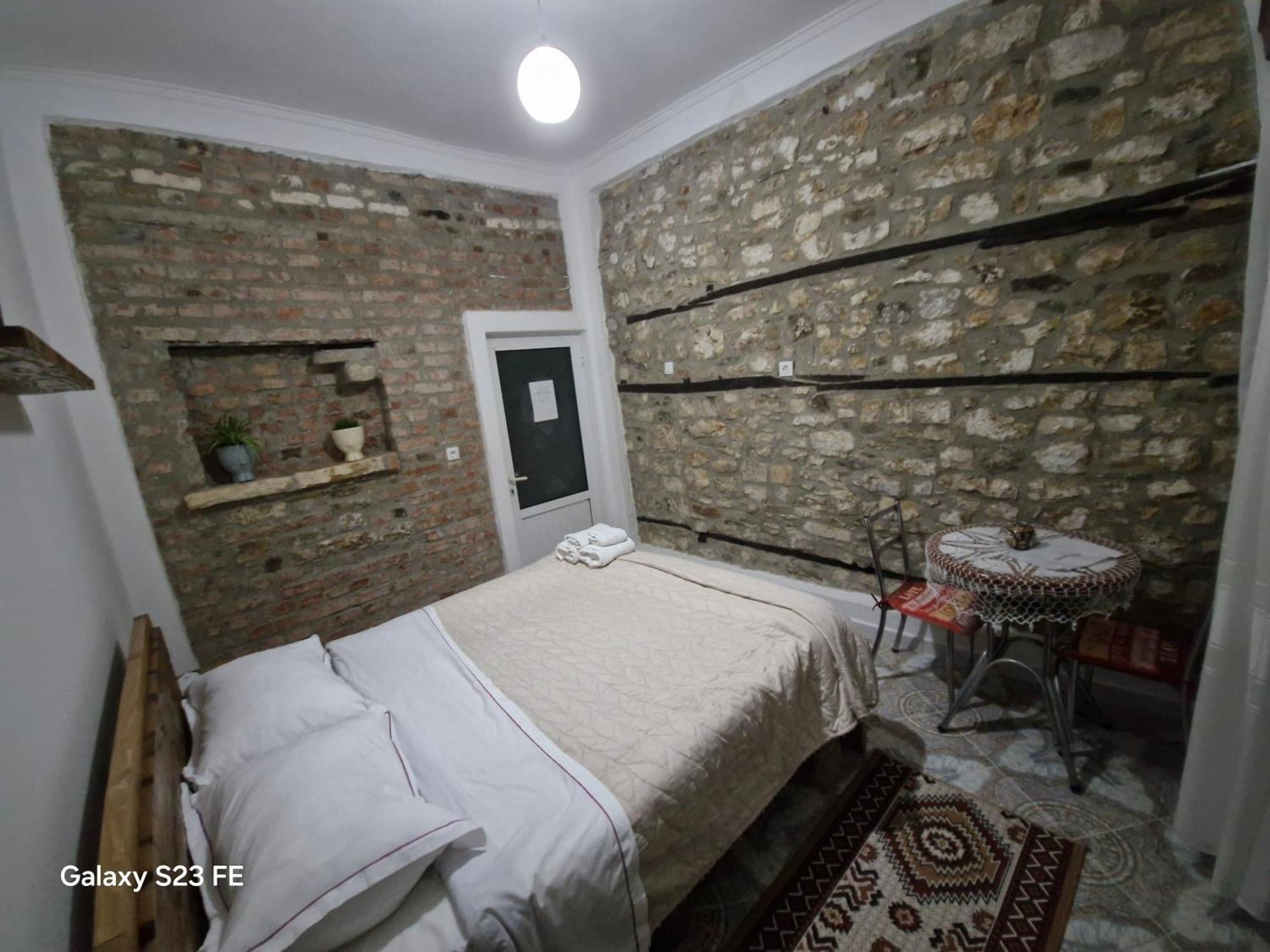Guesthouse Belle View Berat Phòng bức ảnh